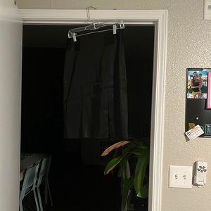 White House black market black skirt size 6.